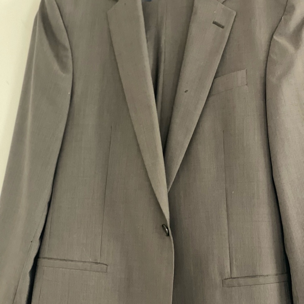 Kenneth Cole…Men's Classic Brown 2pc Suit Size 40/34 R